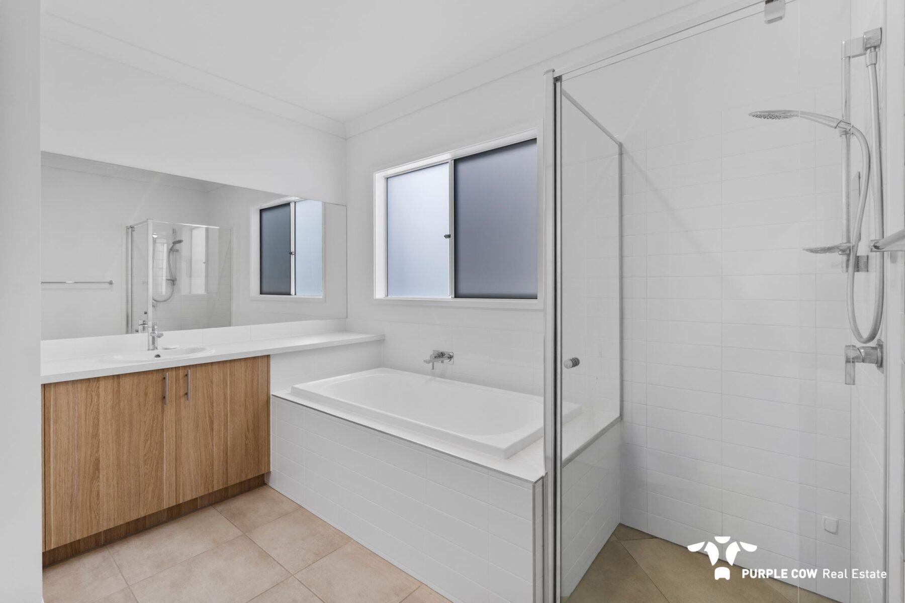 Rental: 13 Finlayson Street, Spring Mountain, QLD, 4300 photo-4