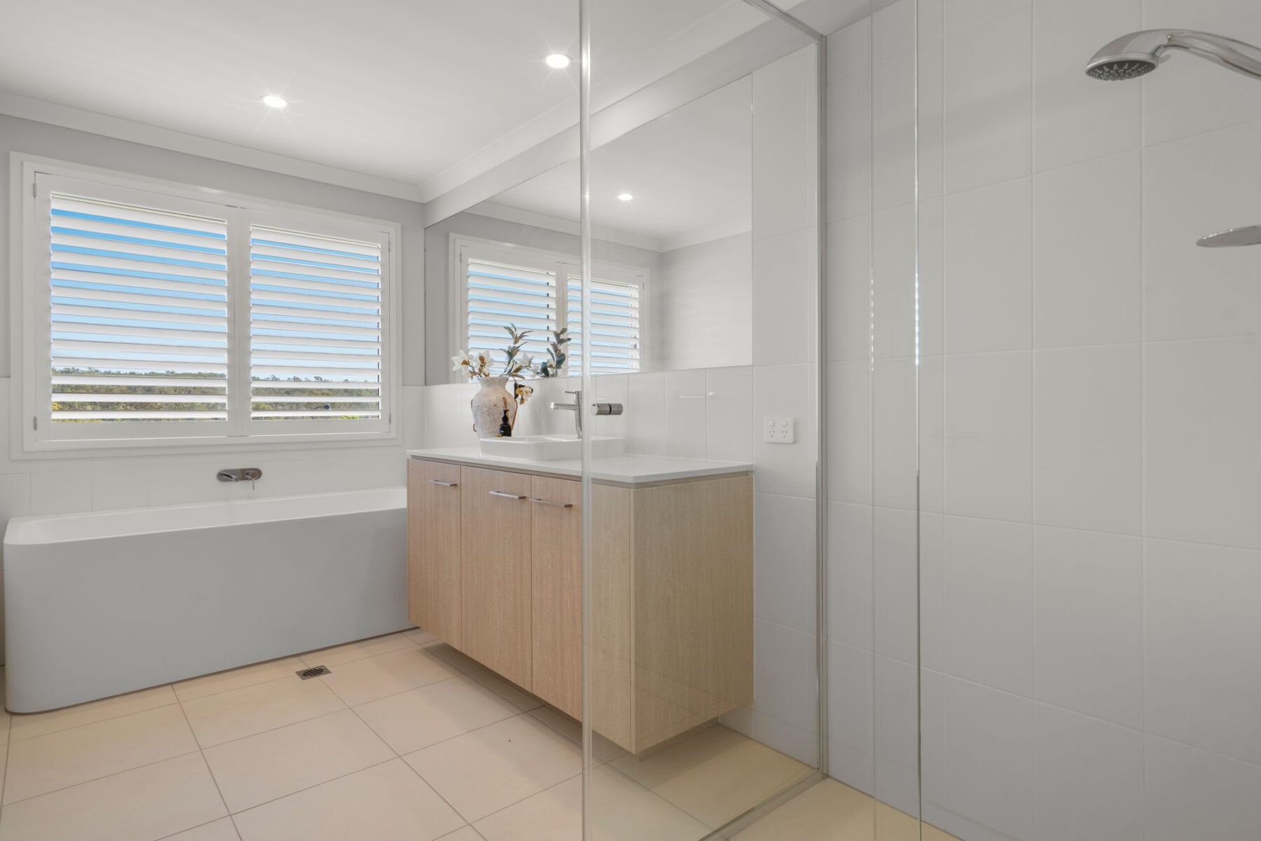 Rental: 2 Peterson Way, White Rock, QLD, 4306 photo-14