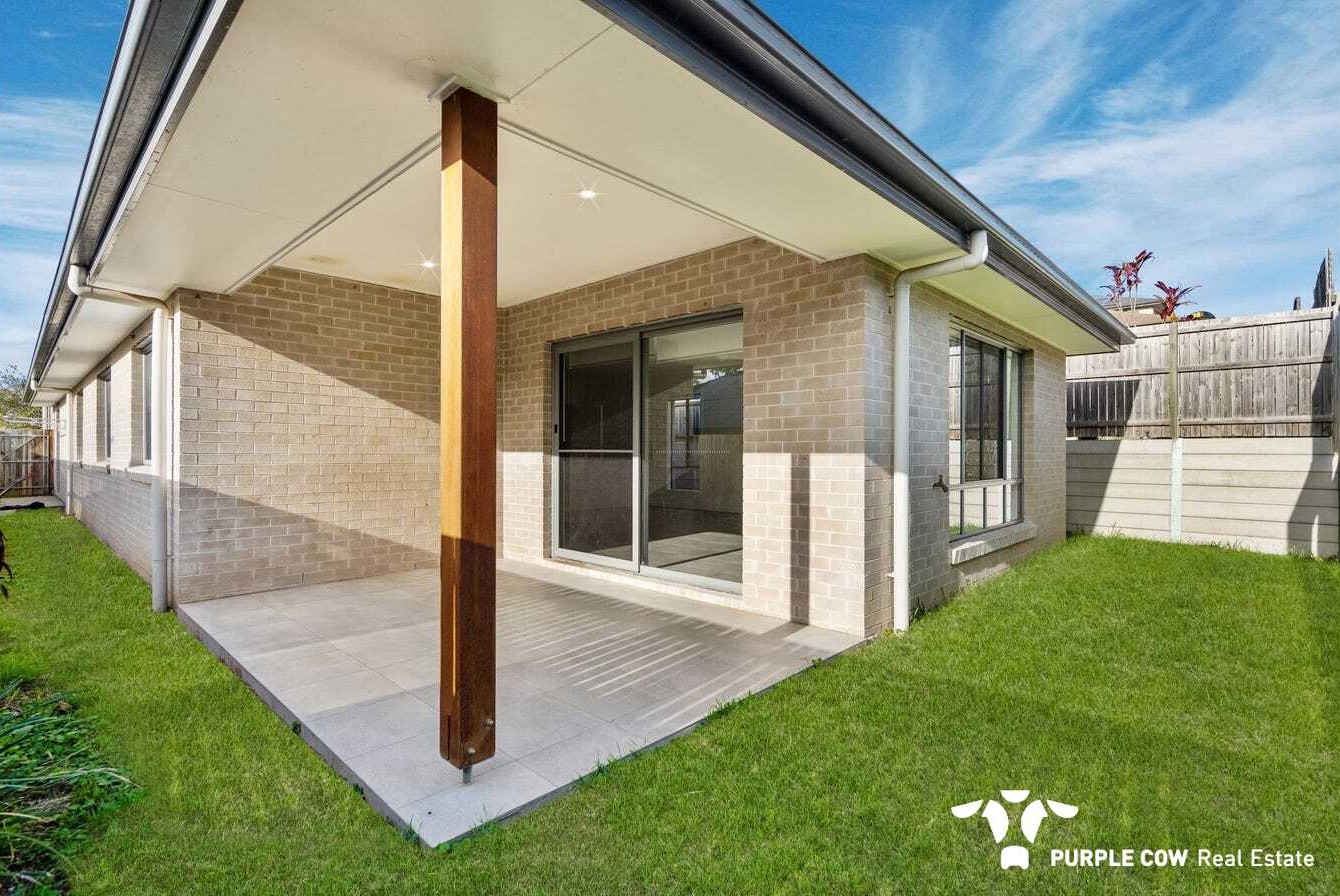 Rental: 3 Abington Street, Spring Mountain, QLD, 4300 photo-1