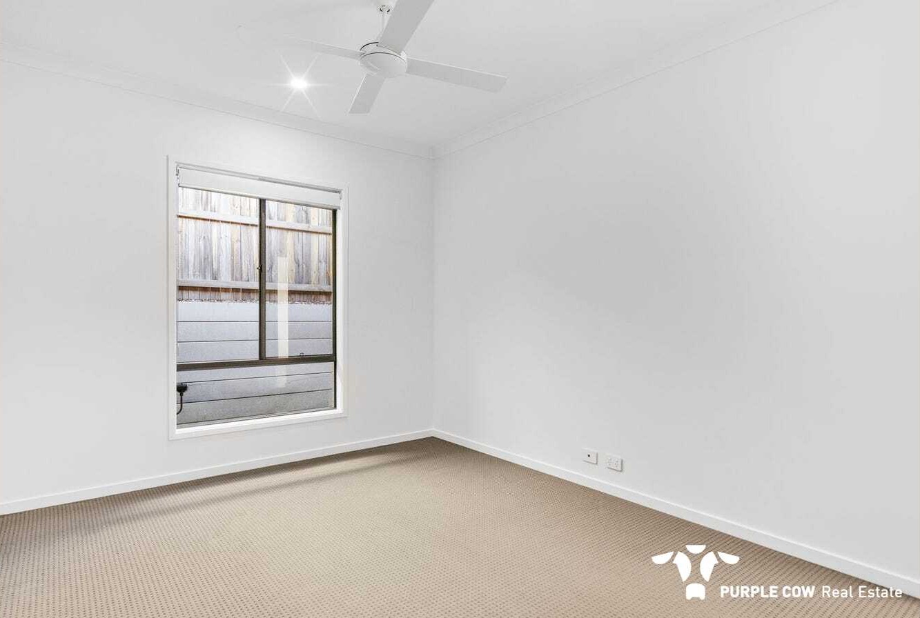 Rental: 3 Abington Street, Spring Mountain, QLD, 4300 photo-10