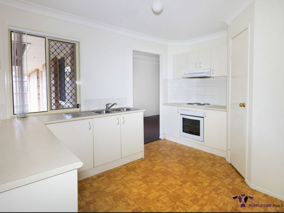 Rental: 4 Barambah Court, Redbank Plains, QLD, 4301 photo-4