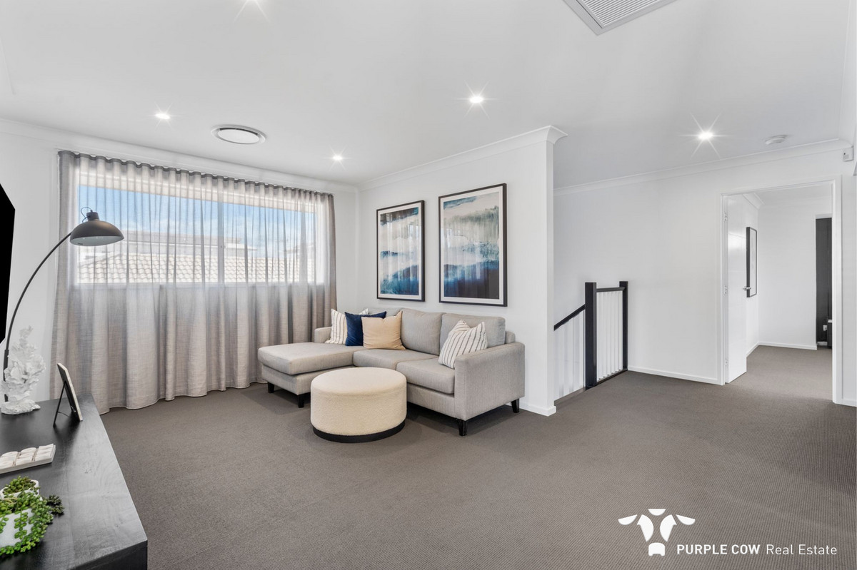 Rental: 23 Foley Way, White Rock, QLD, 4306 photo-17
