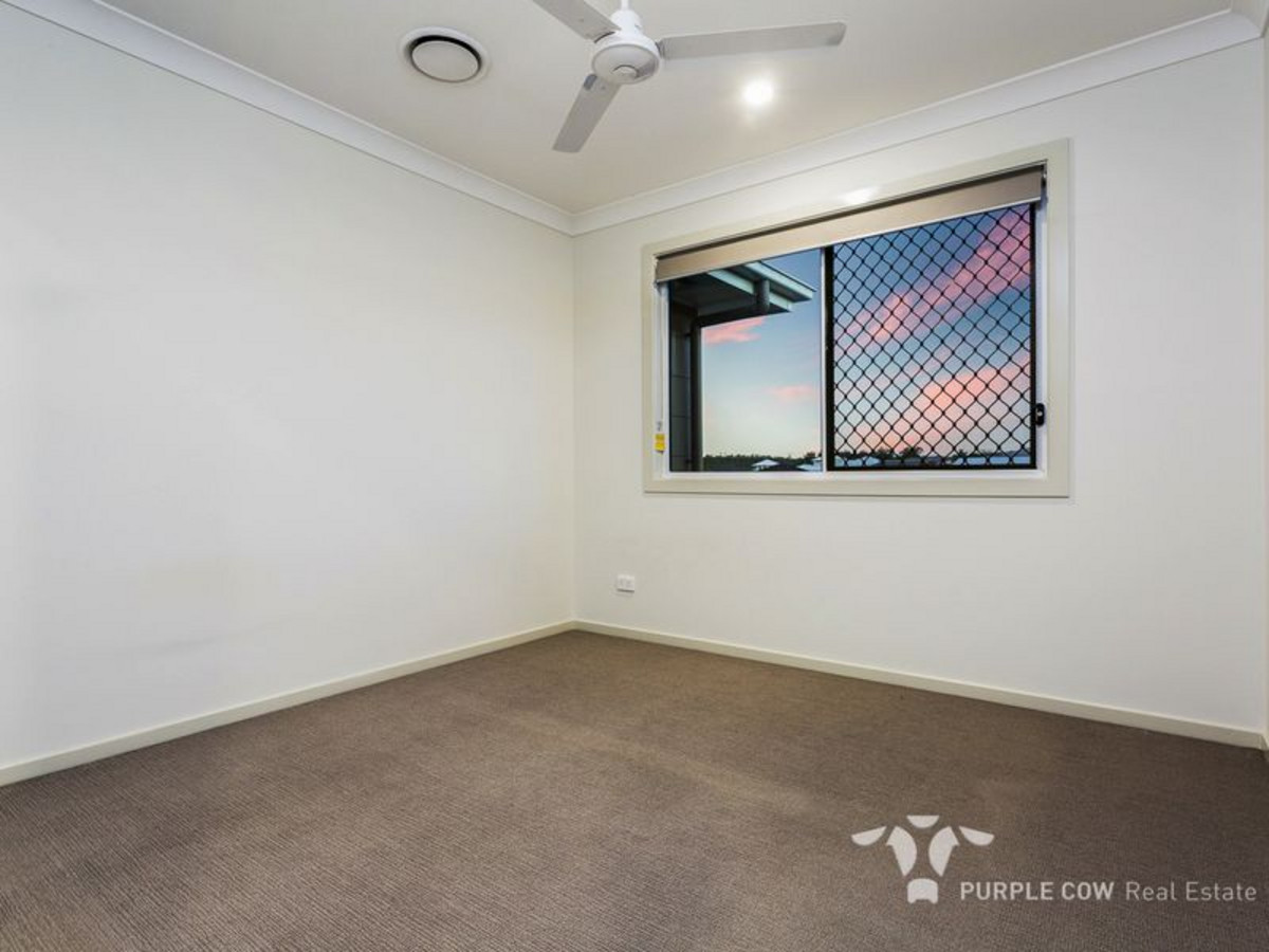 Rental: 7 Trinity Crescent, Springfield Lakes, QLD, 4300 photo-10
