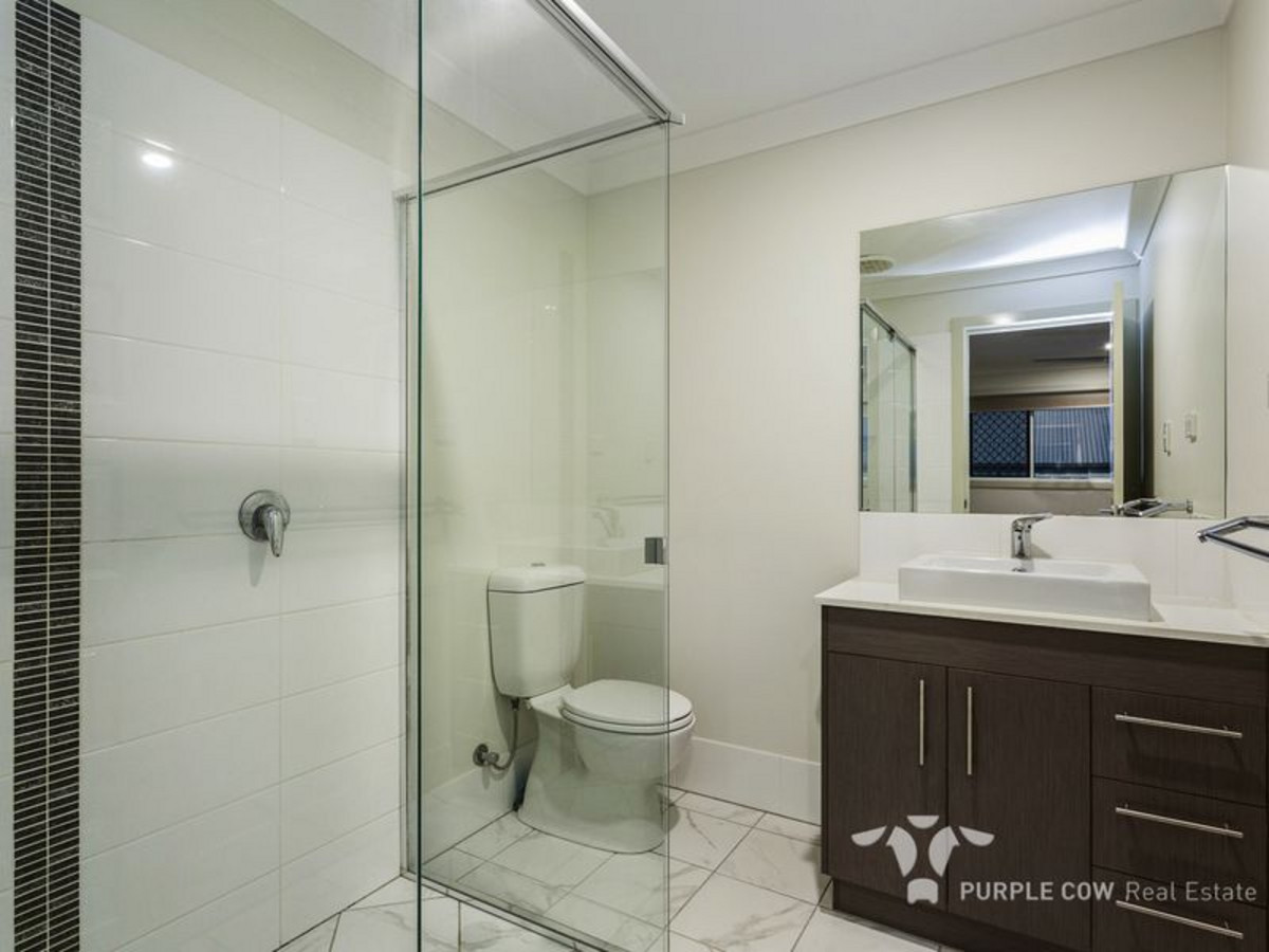 Rental: 7 Trinity Crescent, Springfield Lakes, QLD, 4300 photo-8