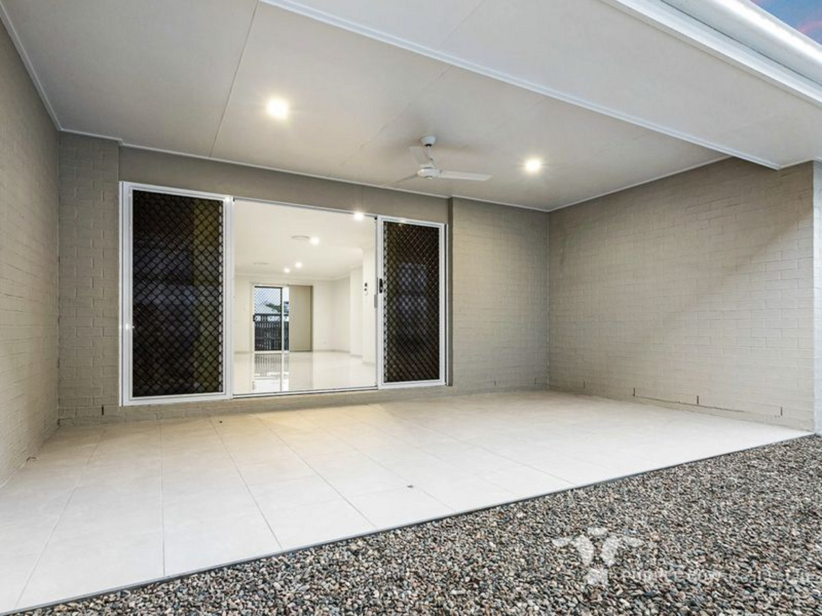 Rental: 7 Trinity Crescent, Springfield Lakes, QLD, 4300 photo-12