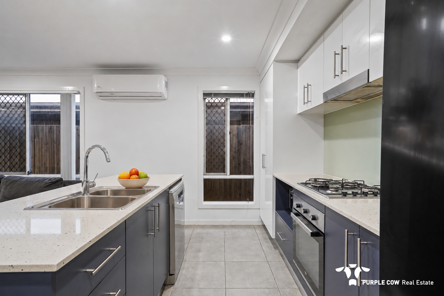 Rental: 140 Joy Chambers Circuit, Ripley, QLD, 4306 photo-2