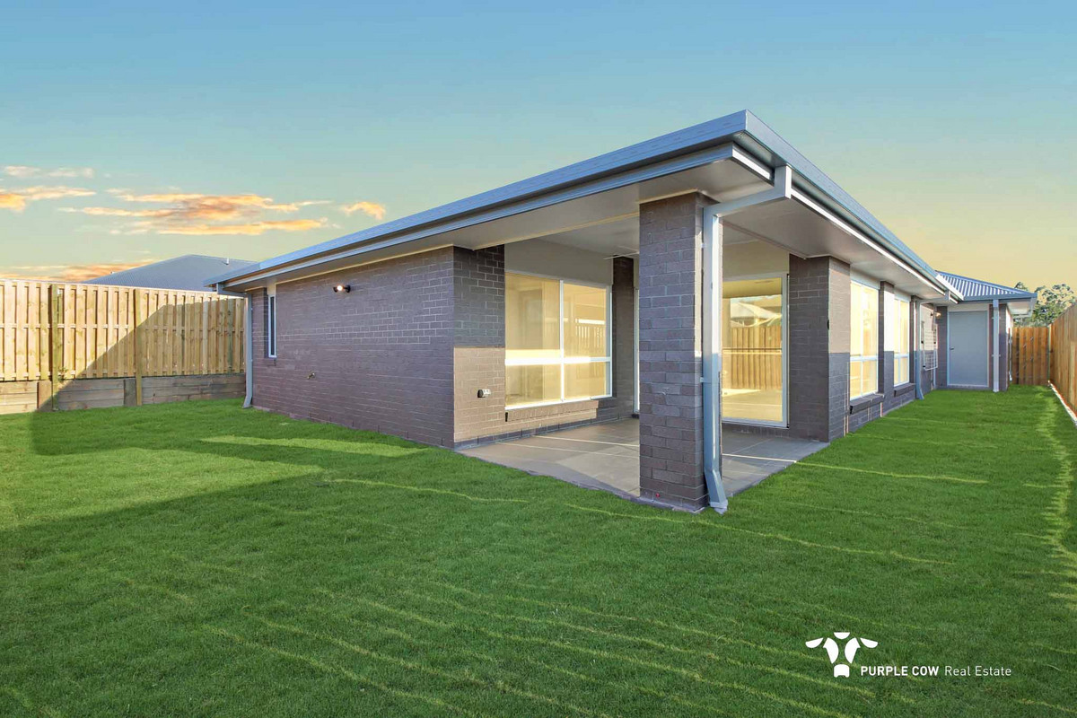 Rental: 39 Lang Street, White Rock, QLD, 4306 photo-11
