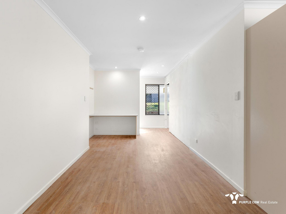 Rental: Bellbird Park, QLD, 4300 photo-3