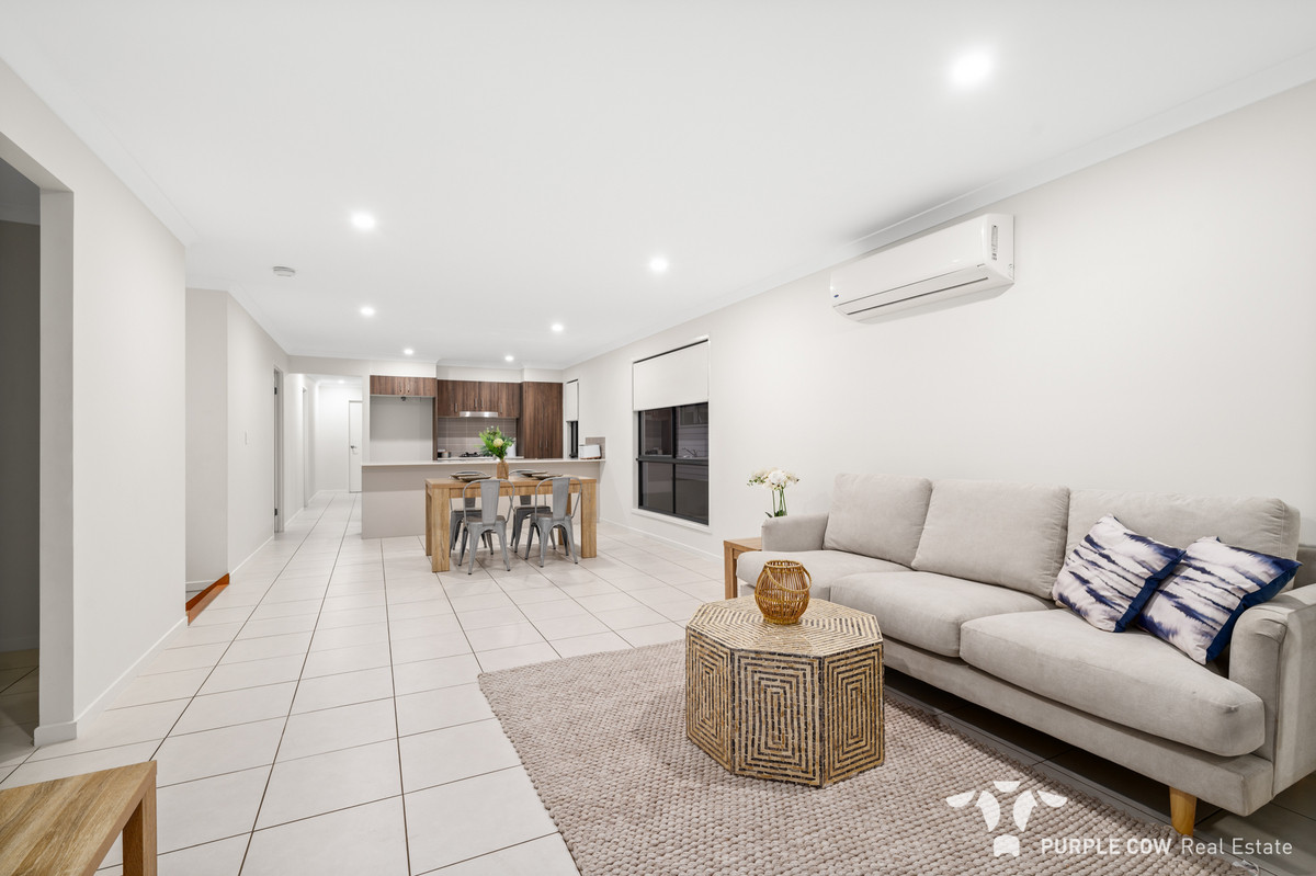 Property: 18 Sawyer Street, Spring Mountain, QLD, 4300 photo-4
