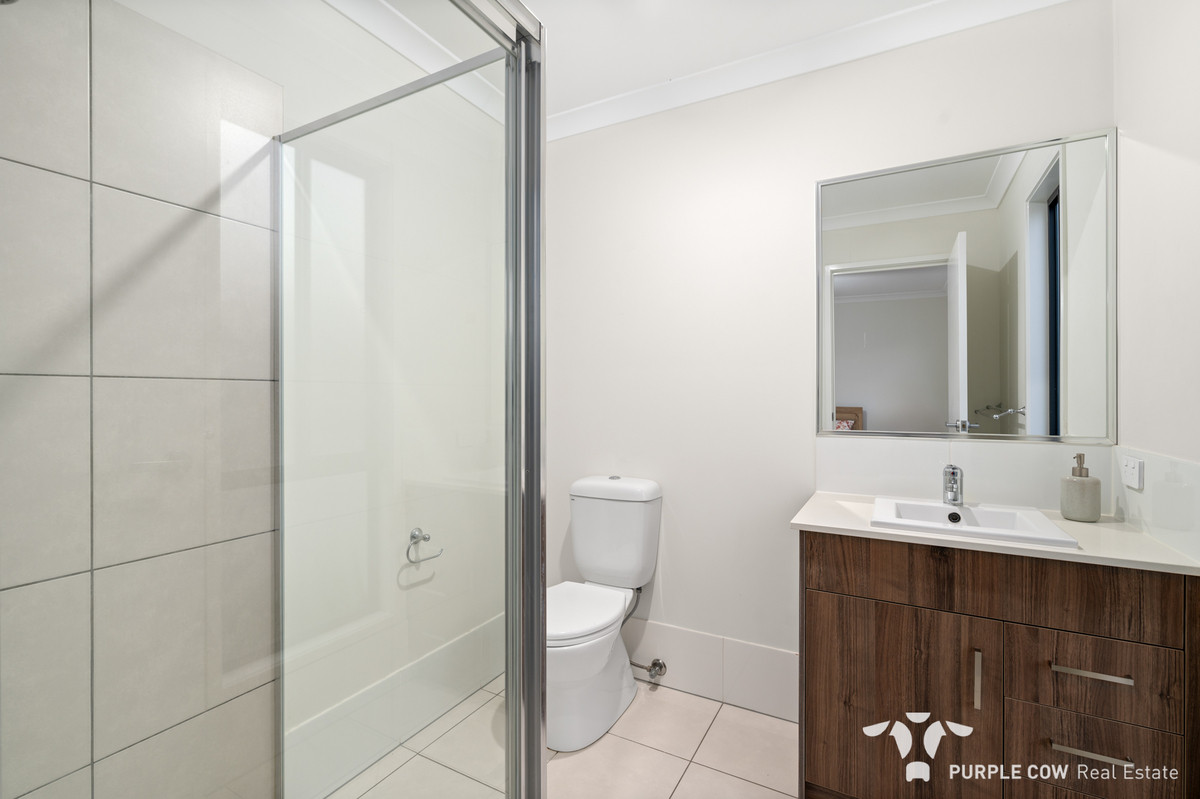 Property: 18 Sawyer Street, Spring Mountain, QLD, 4300 photo-7