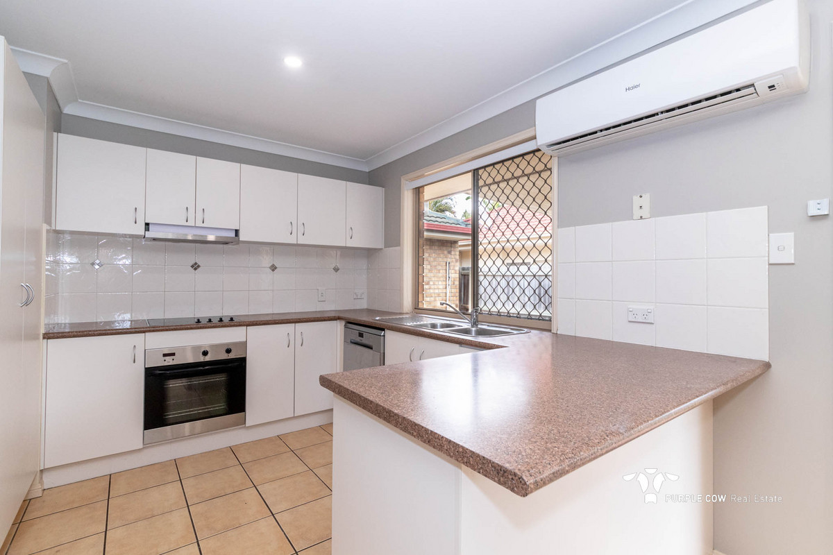 Rental: 4 Gregory Close, Forest Lake, QLD, 4078 photo-3