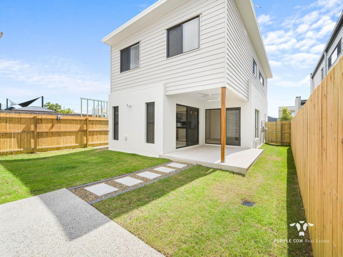 Rental: 165 Spring Mountain Boulevard, Spring Mountain, QLD, 4300 photo-13