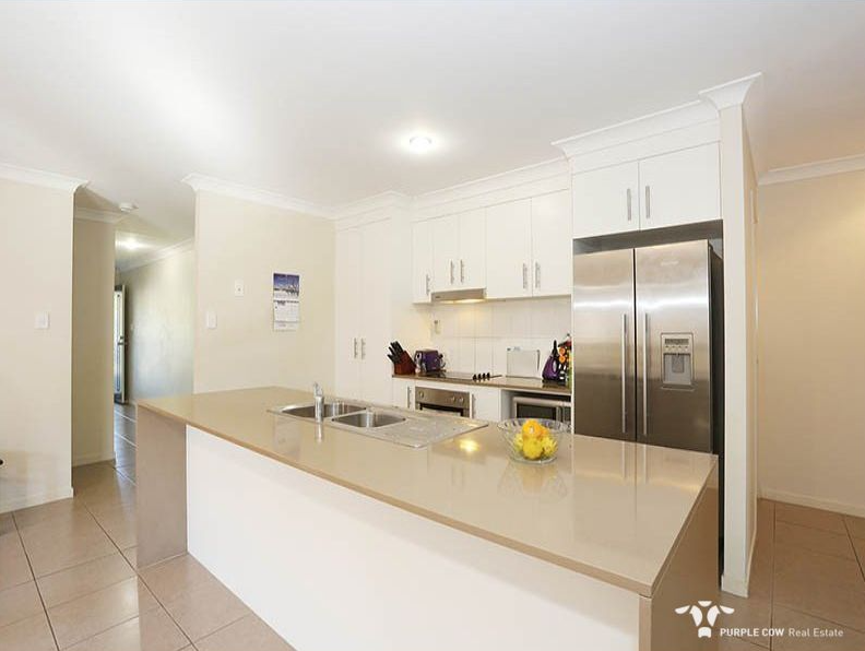 Rental: 36 Reardon Street, Calamvale, QLD, 4116 photo-2