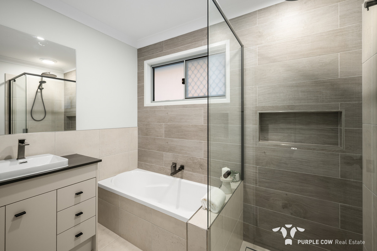Property: 20 Morinda Circuit, Morayfield, QLD, 4506 photo-11