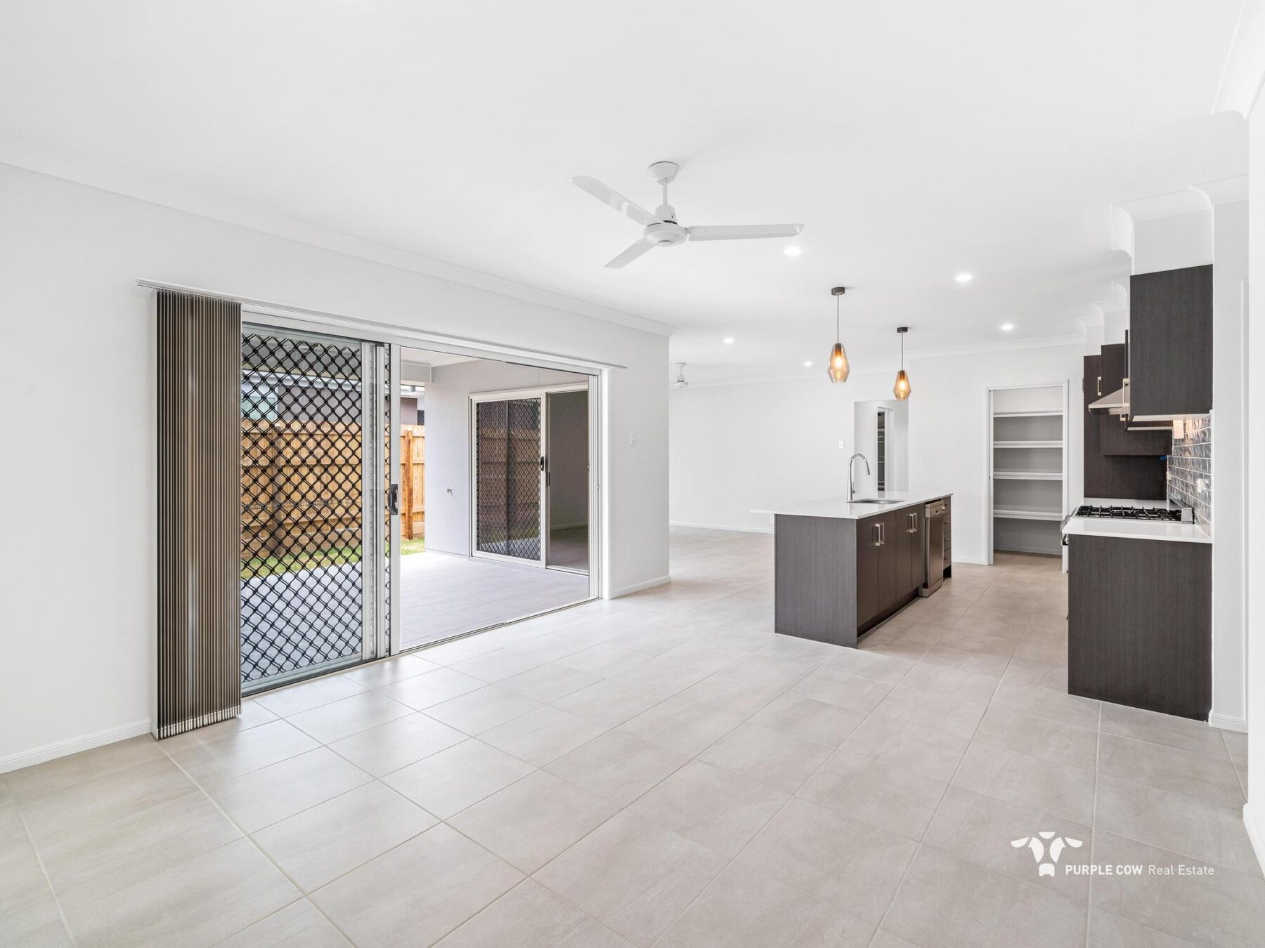 Rental: 26 Florida Crescent, Spring Mountain, QLD, 4300 photo-1
