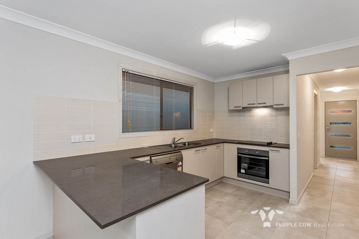 Rental: Spring Mountain, QLD, 4300 photo-1