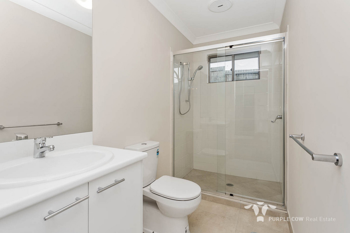 Rental: Spring Mountain, QLD, 4300 photo-7