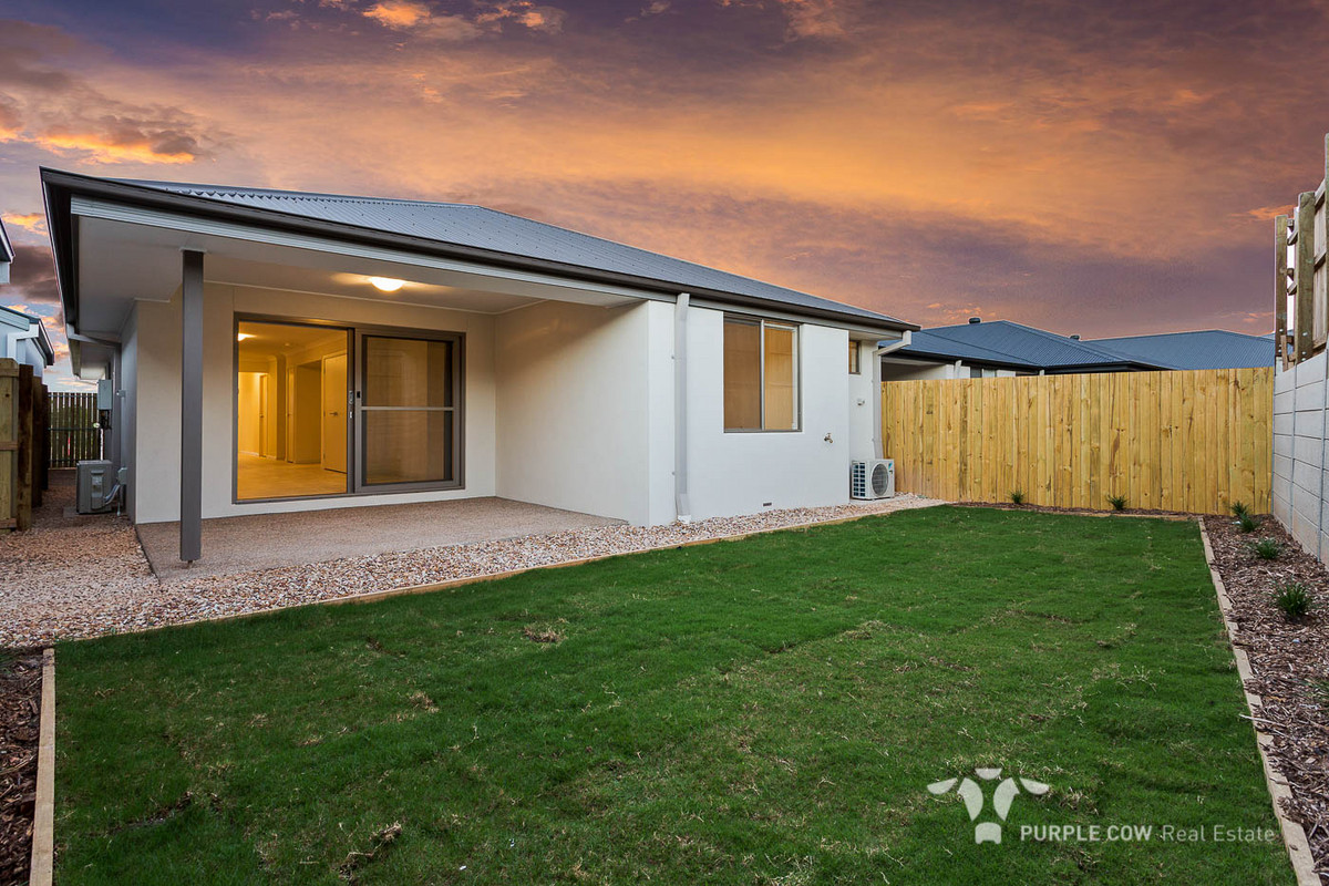 Rental: Spring Mountain, QLD, 4300 photo-12