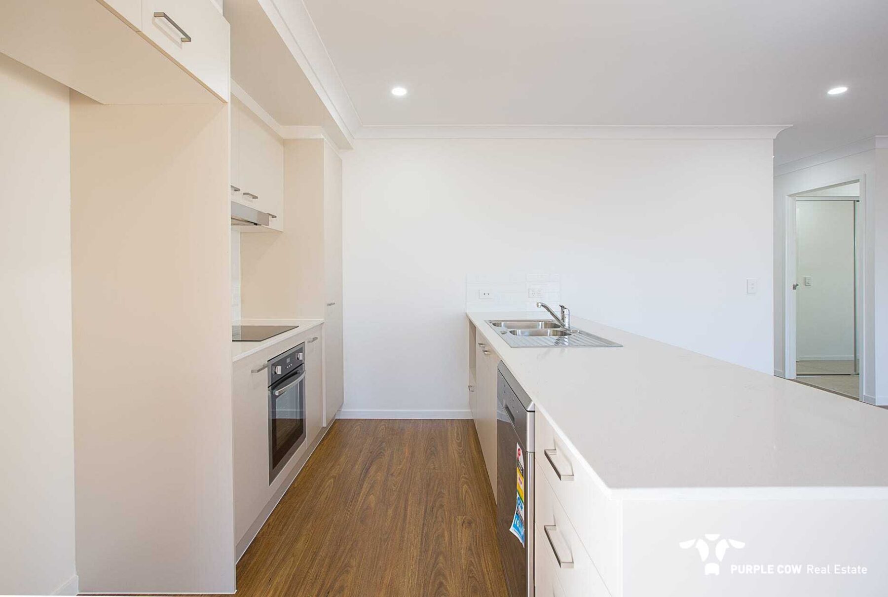 Rental: 16 Wood Drive, Redbank Plains, QLD, 4301 photo-3