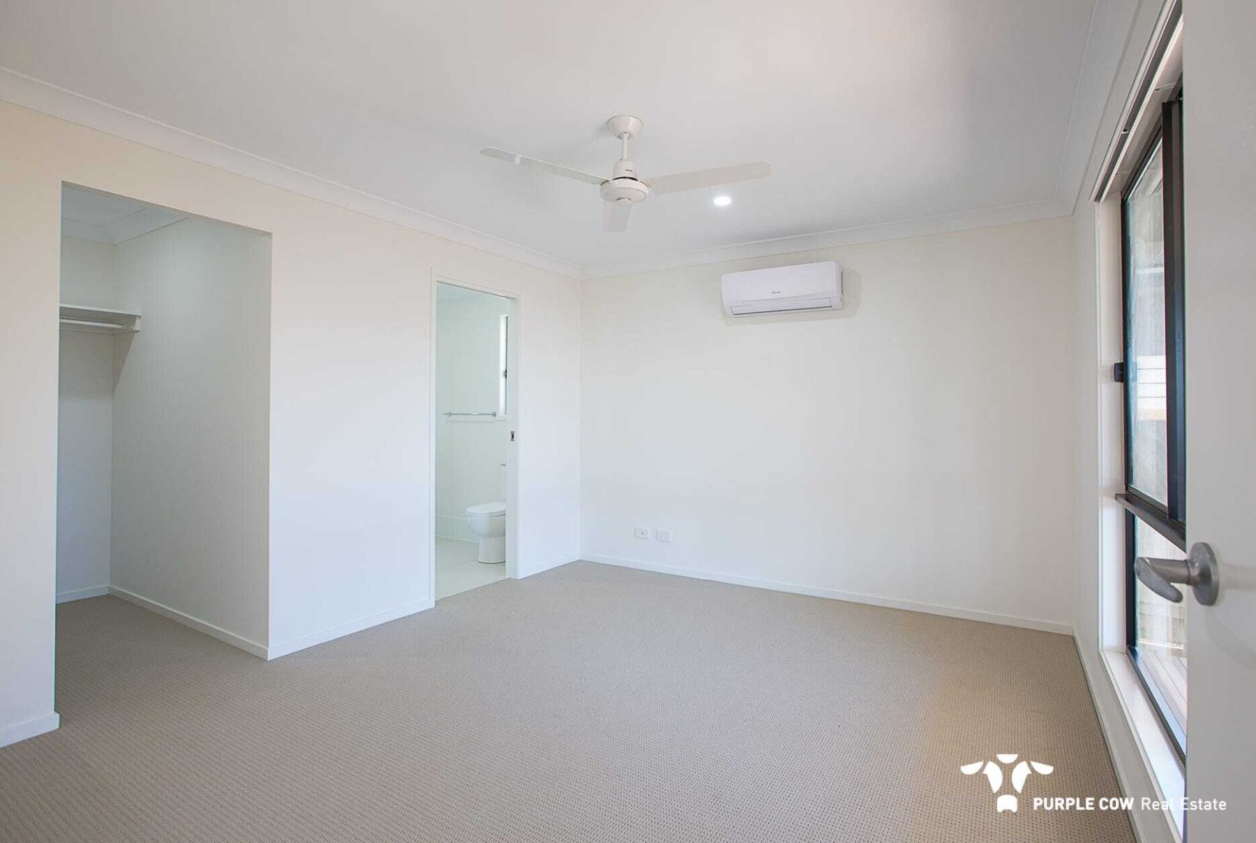 Rental: 16 Wood Drive, Redbank Plains, QLD, 4301 photo-4