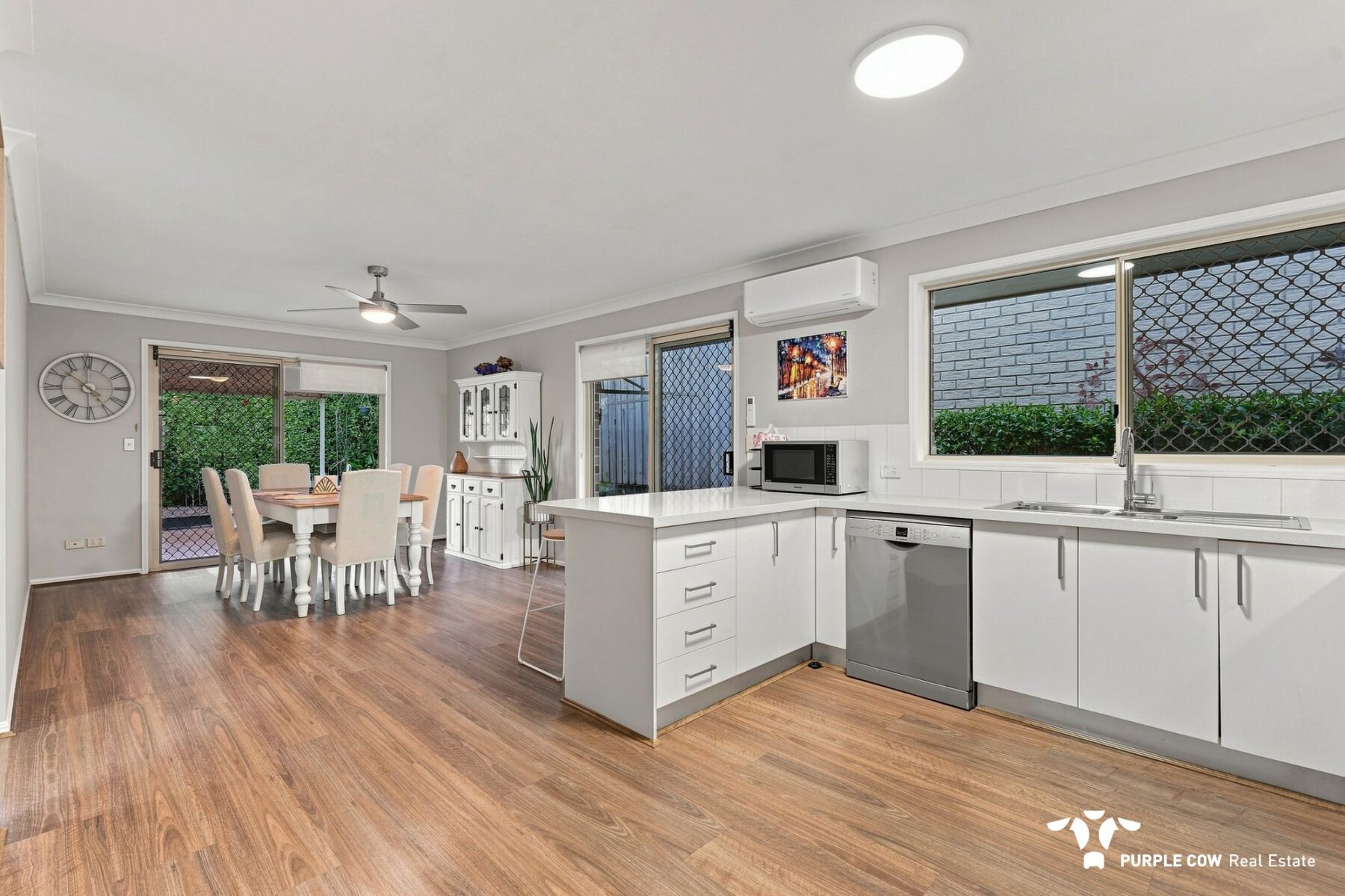Rental: 43 Flinders Crescent, Forest Lake, QLD, 4078 photo-1