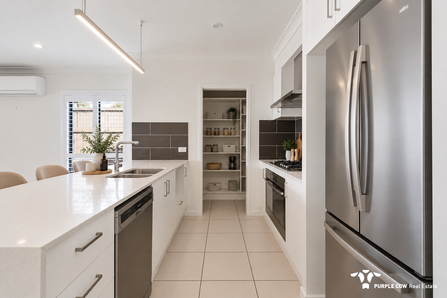 Rental: Spring Mountain, QLD, 4300 photo-2