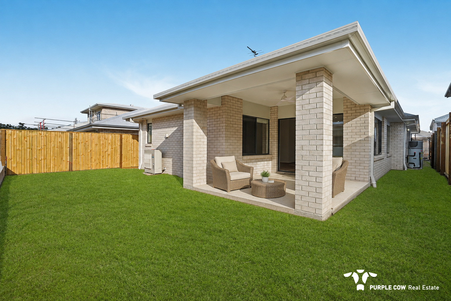 Rental: 32 Sangria Avenue, Greenbank, QLD, 4124 photo-11