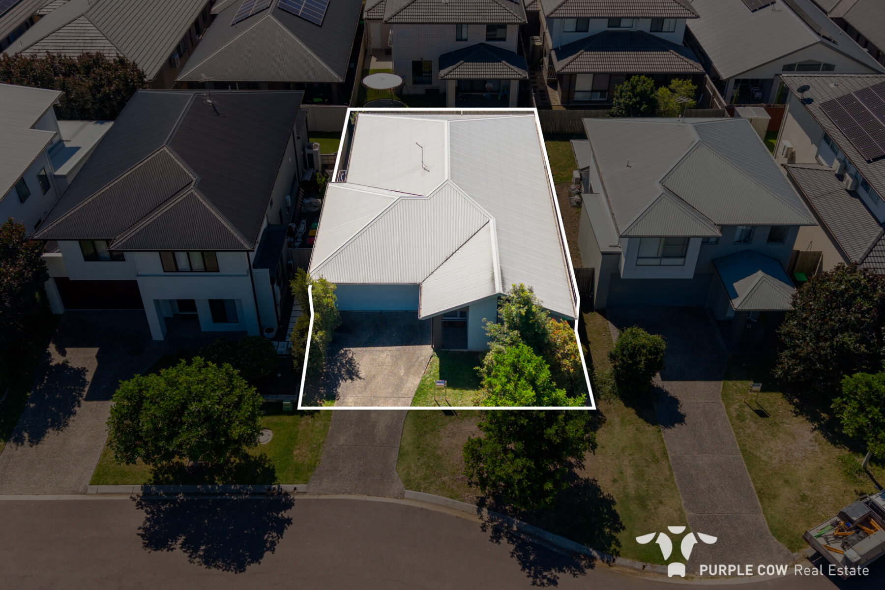 Property: 13 Splendid Close, Pallara, Qld, 4110 photo-3