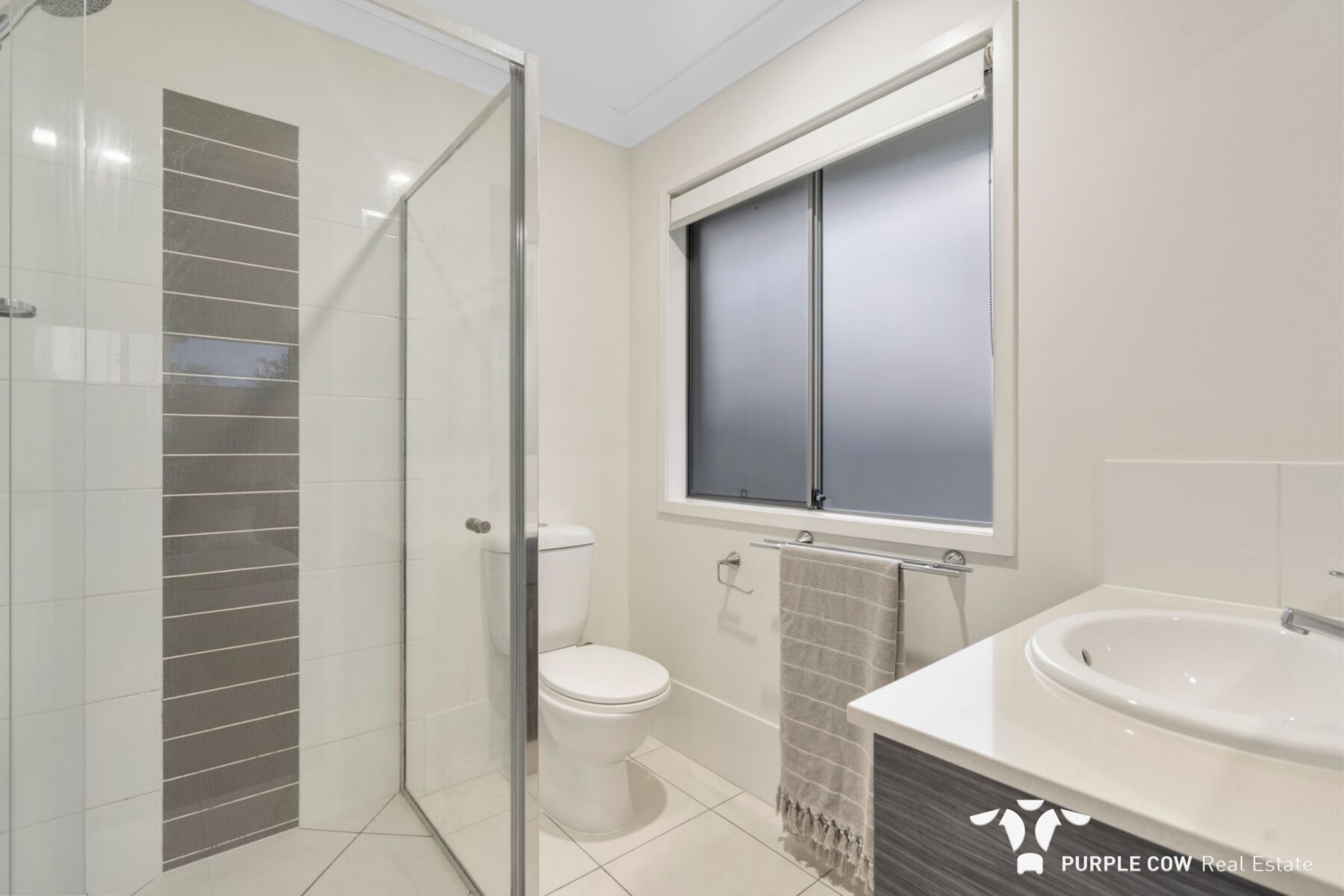 Property: 13 Splendid Close, Pallara, Qld, 4110 photo-9