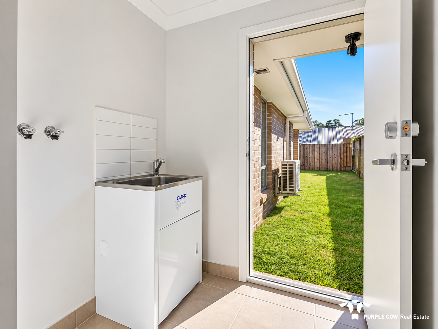 Rental: Greenbank, QLD, 4124 photo-11