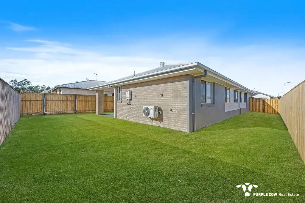 Rental: Greenbank, QLD, 4124 photo-14