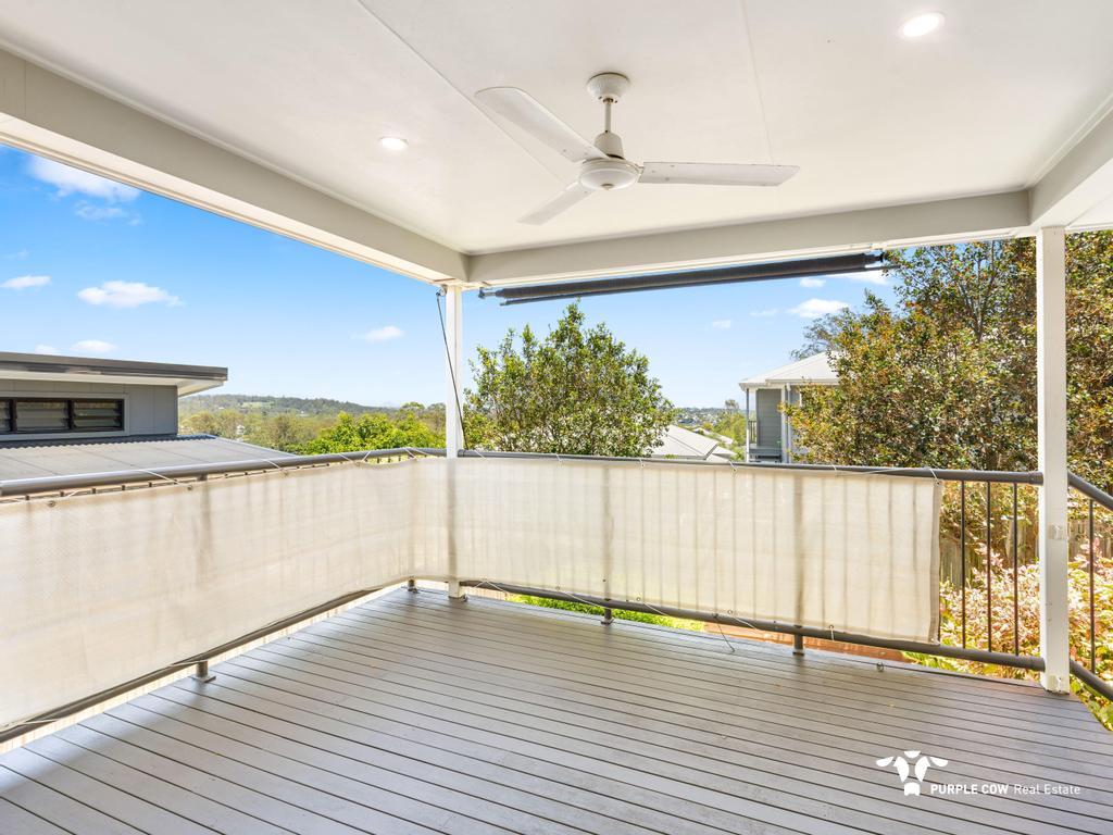 Property: 4 Lacy Place, Bundamba, QLD, 4304 photo-5