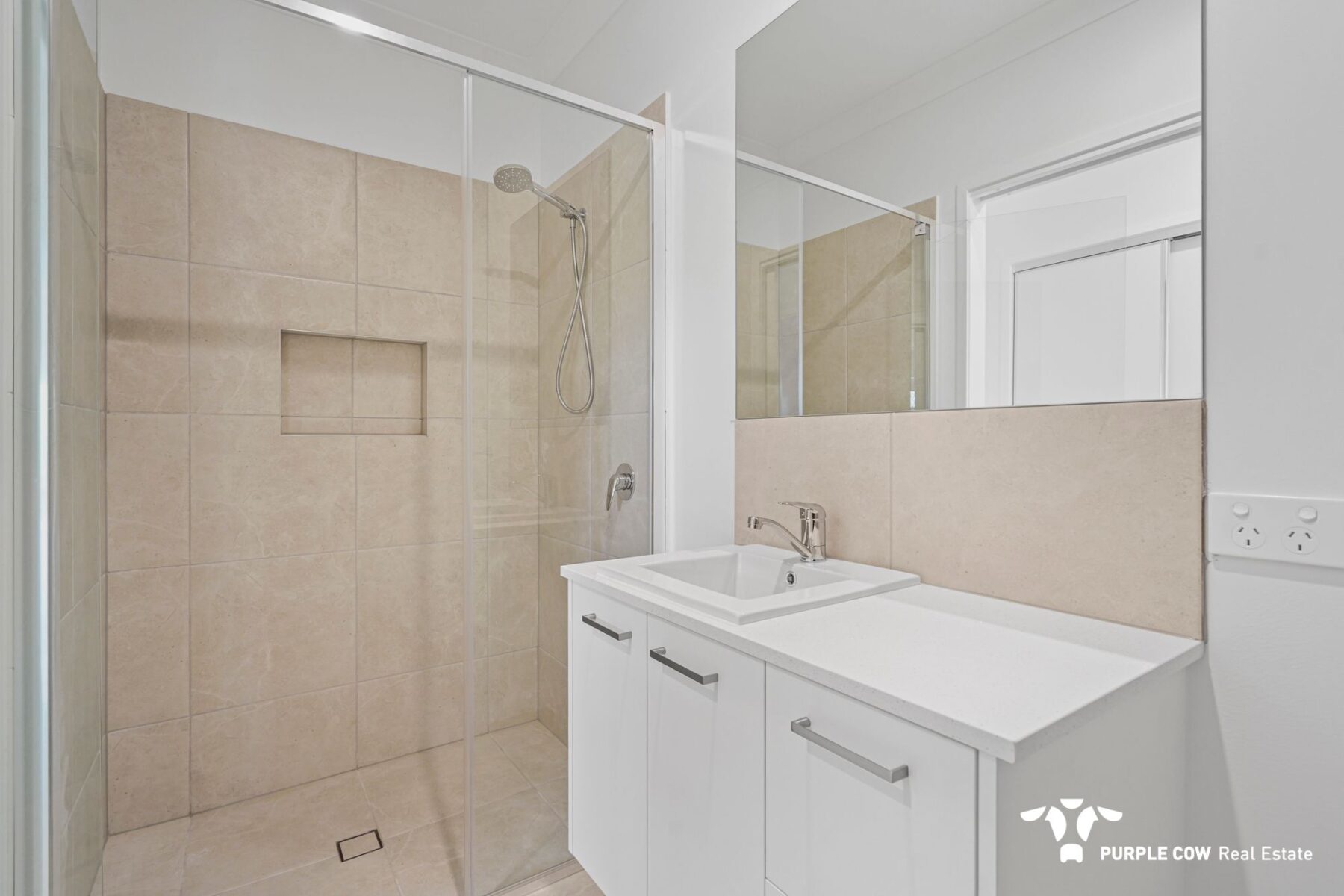 Rental: 1/9 Hymn Street, Narangba, QLD, 4504 photo-5