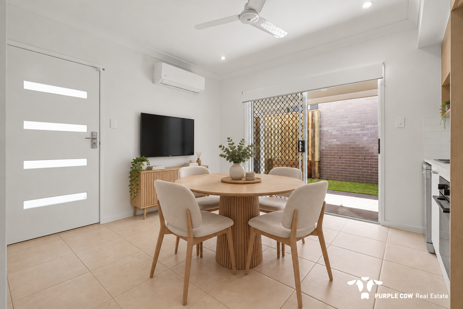Rental: 2/9 Hymn Street, Narangba, QLD, 4504 photo-3
