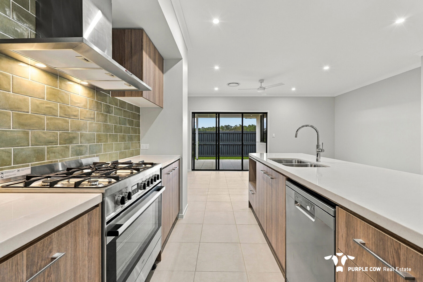 Rental: White Rock, QLD, 4306 photo-3
