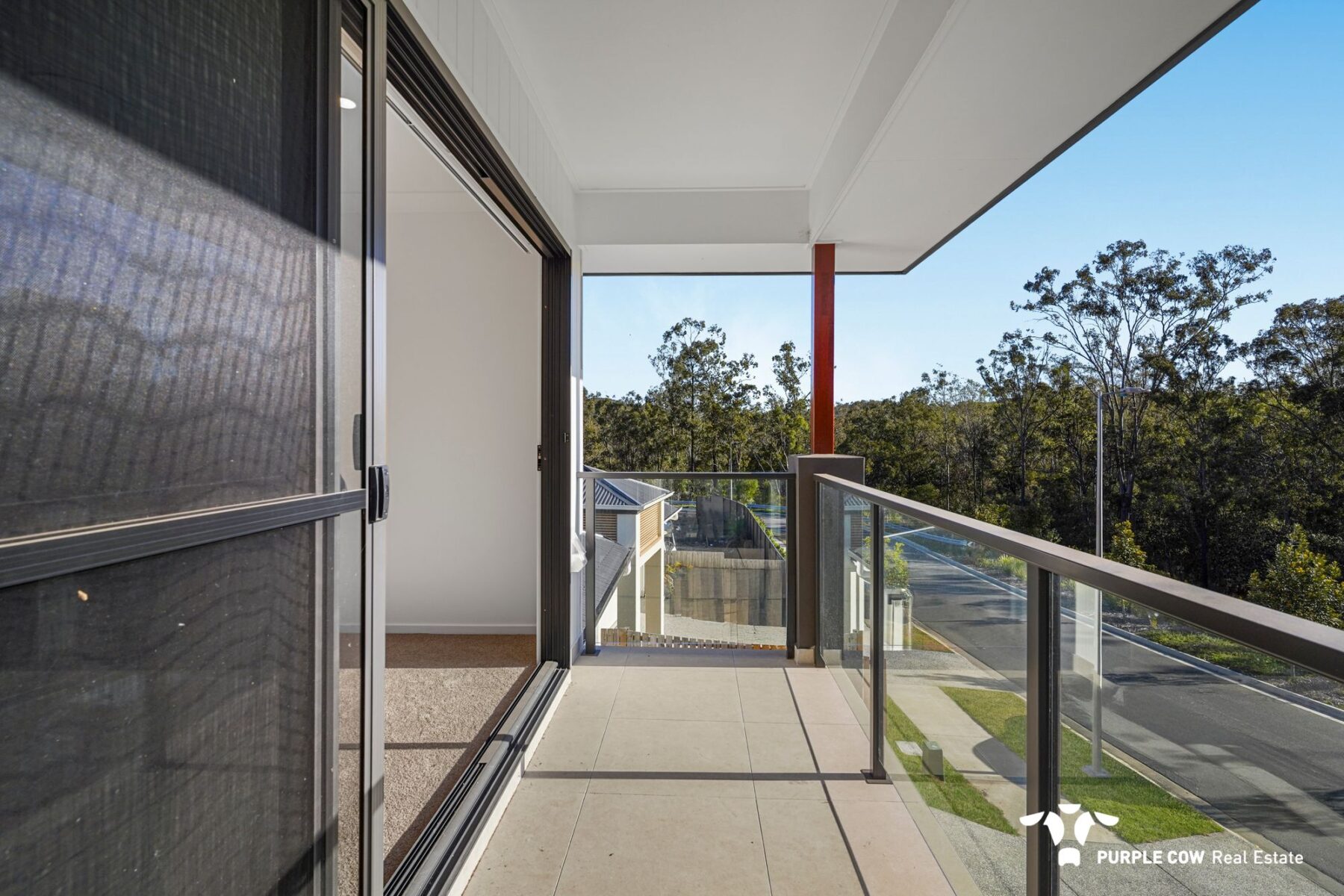 Rental: 11 Copland Place, Spring Mountain, QLD, 4300 photo-10